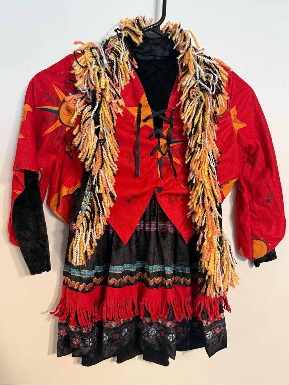 Girls Dani Dennison Costume (Hocus Pocus) Size Small